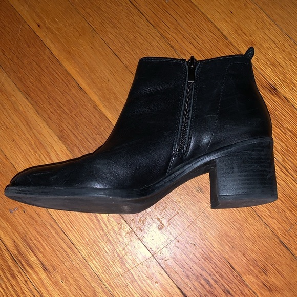 Franco Sarto Black Leather Heeled Booties - Picture 3 of 5